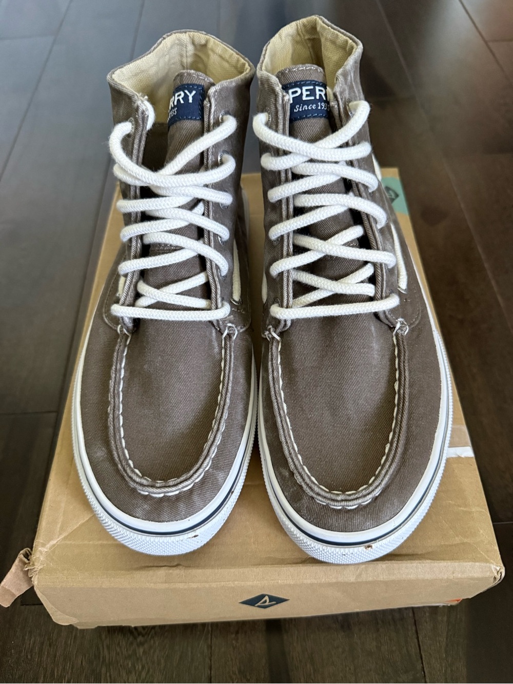 Sperry Men’s Taupe Canvas High-Top Boat Shoes with White Laces